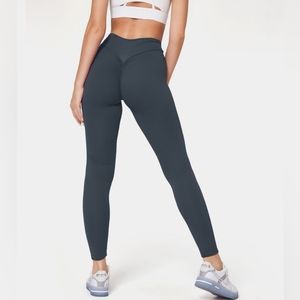 Halara - High Waist Butt Lifting legging, Grey, size 26
